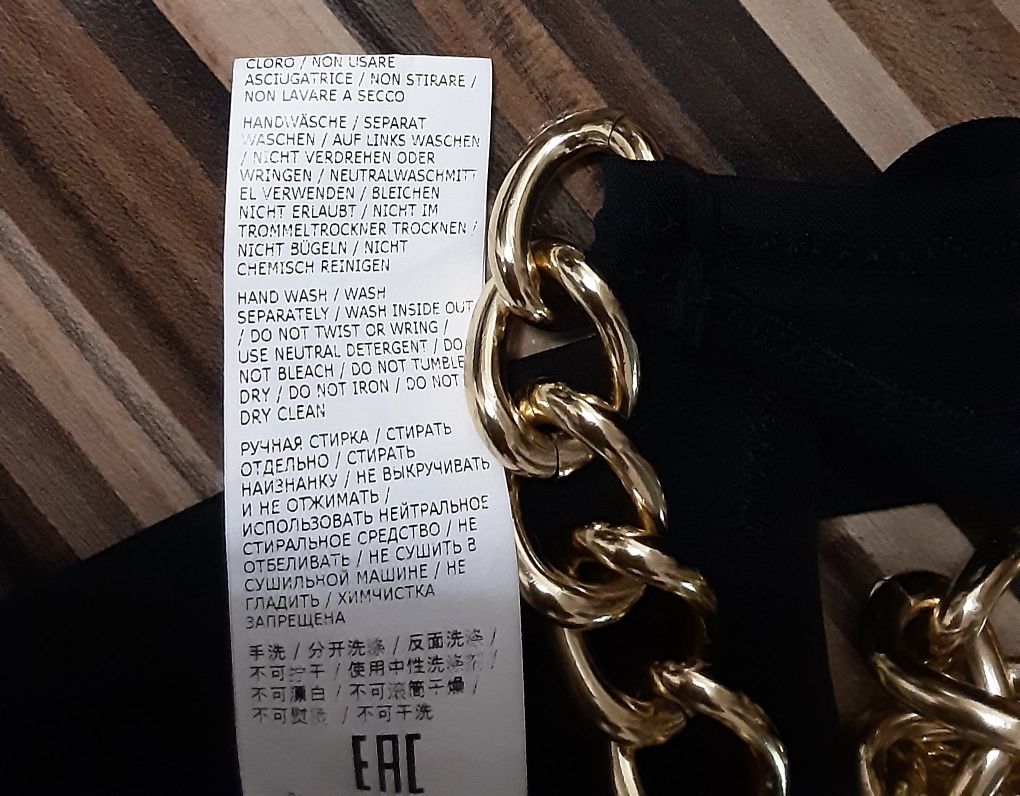 (S) MOSCHINO цял оригинален бански