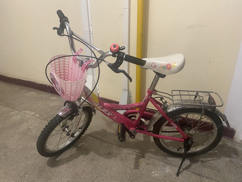 Bicicleta pentru fetite