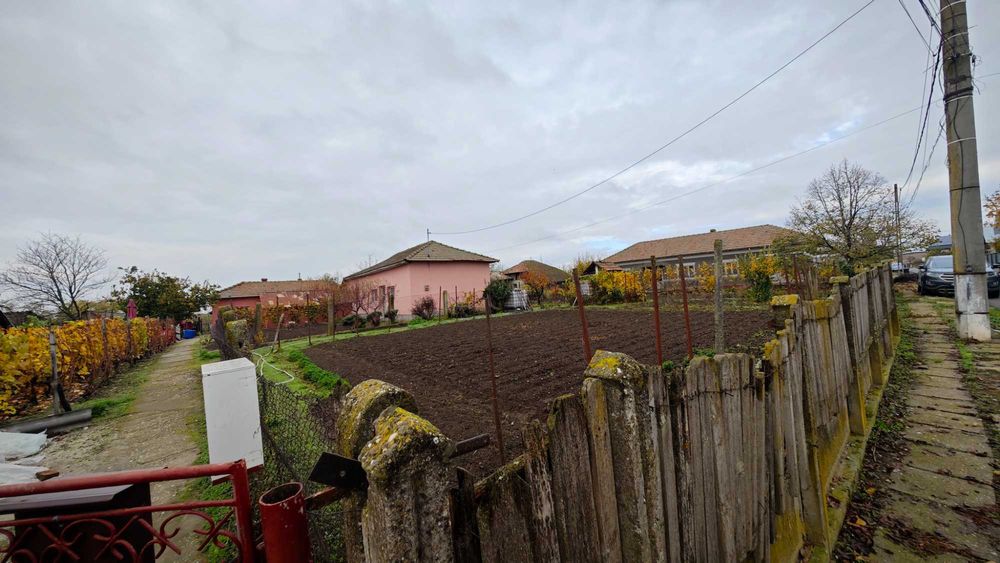 Vând Casă și Curte în comuna Chirnogi, Județul Călărași