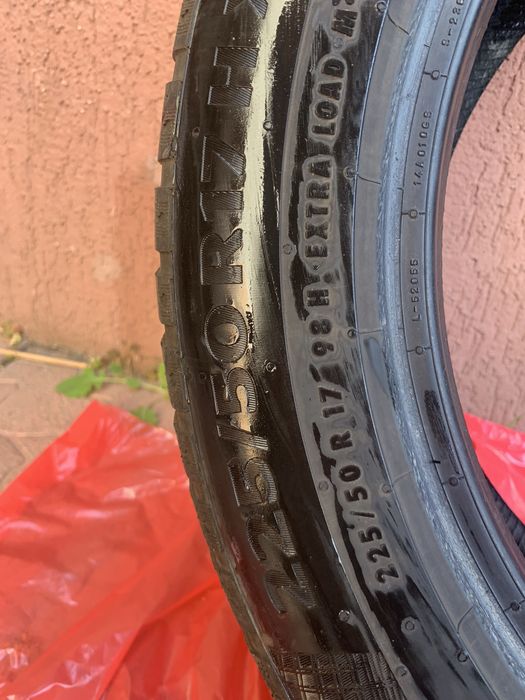 Vand doua anvelope continental iarna 17