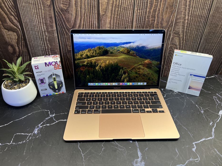 Ноутбук Apple MacBook Air 2020 | M1 | 8GB | 256 | 80 циклов | акб: 95%