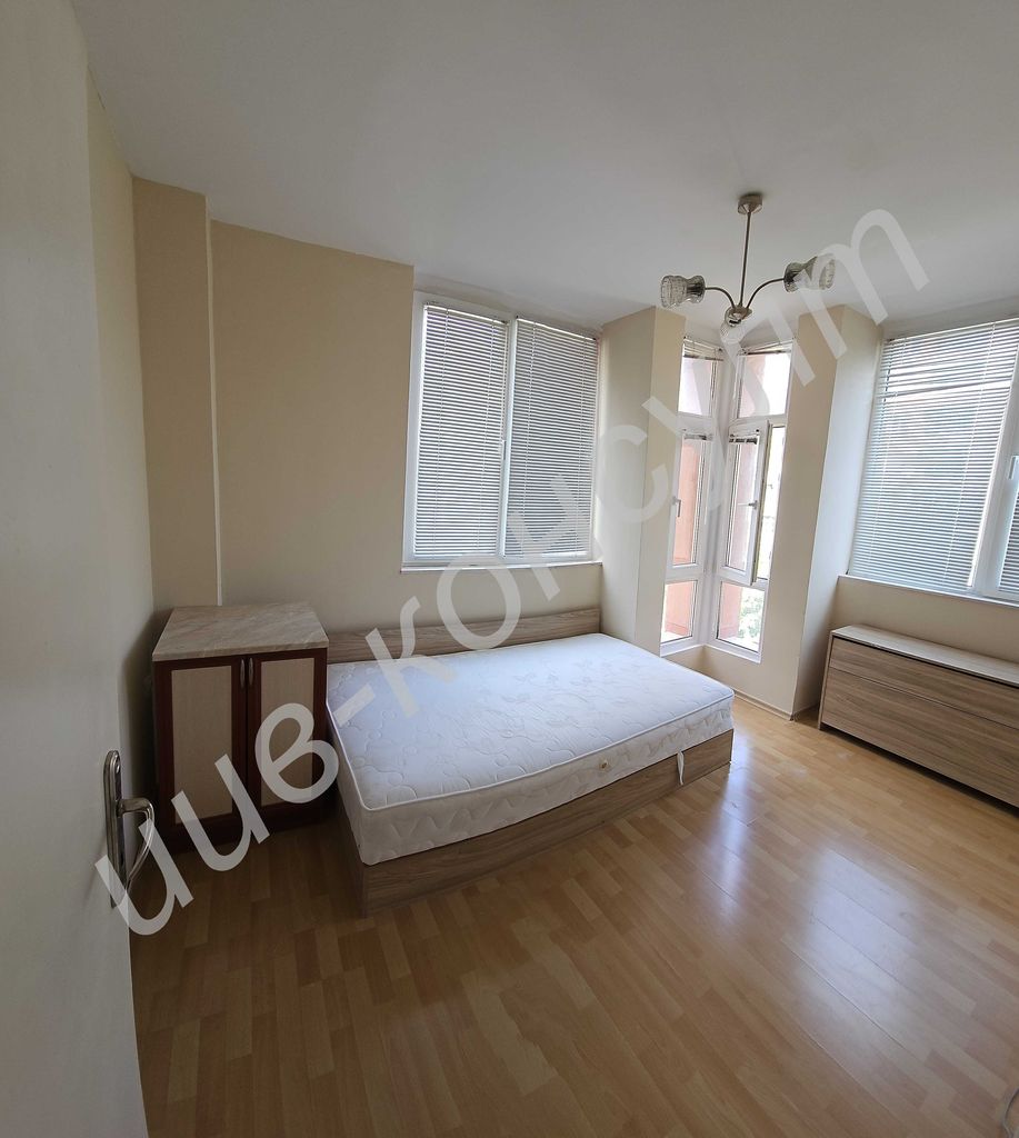 Продава се Тристаен апартамент в Велико Търново, Център - 70 кв.м за 1250 €/кв.м - Снимка #1