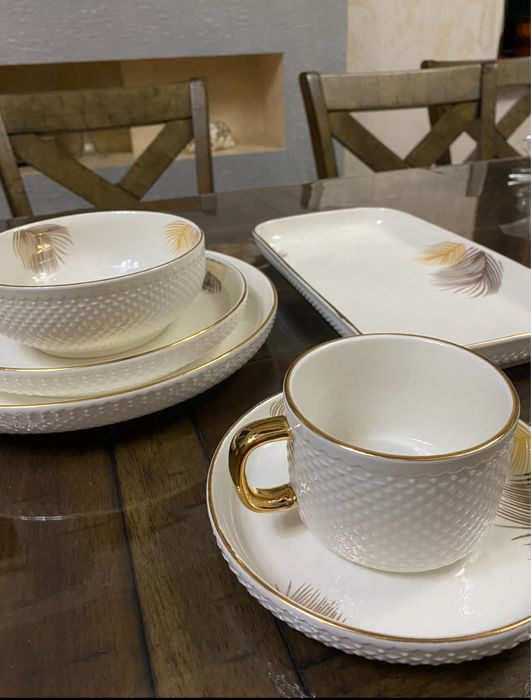 Продам испозованный сервиз, б/у, из 32 предметов, на 6 персон