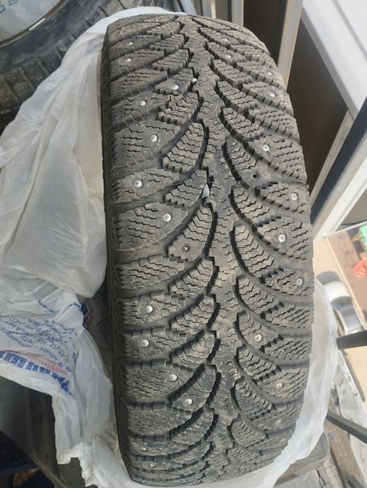 Продам зимнюю резину