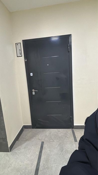 Продам входной дверь