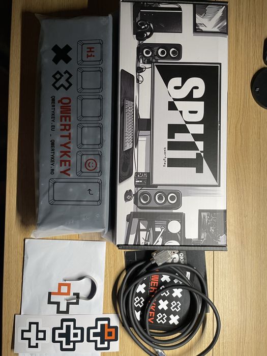 Tastatura mecanica QWERTY H61 Split Neagra Hotswap RGB