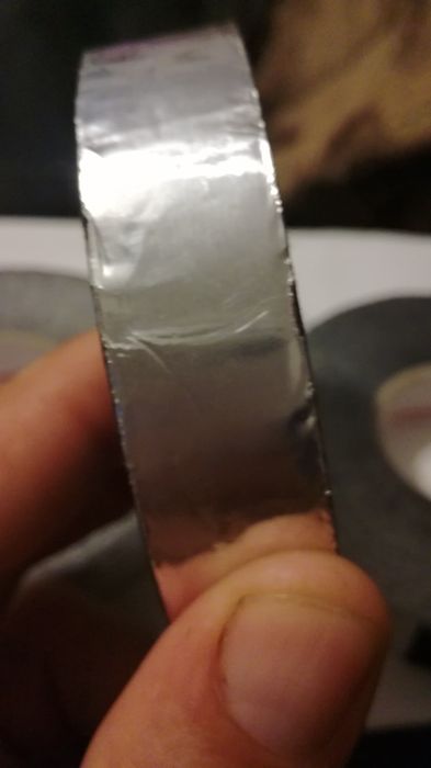 Bandă izolatore 30m cu protectie metalică argintie