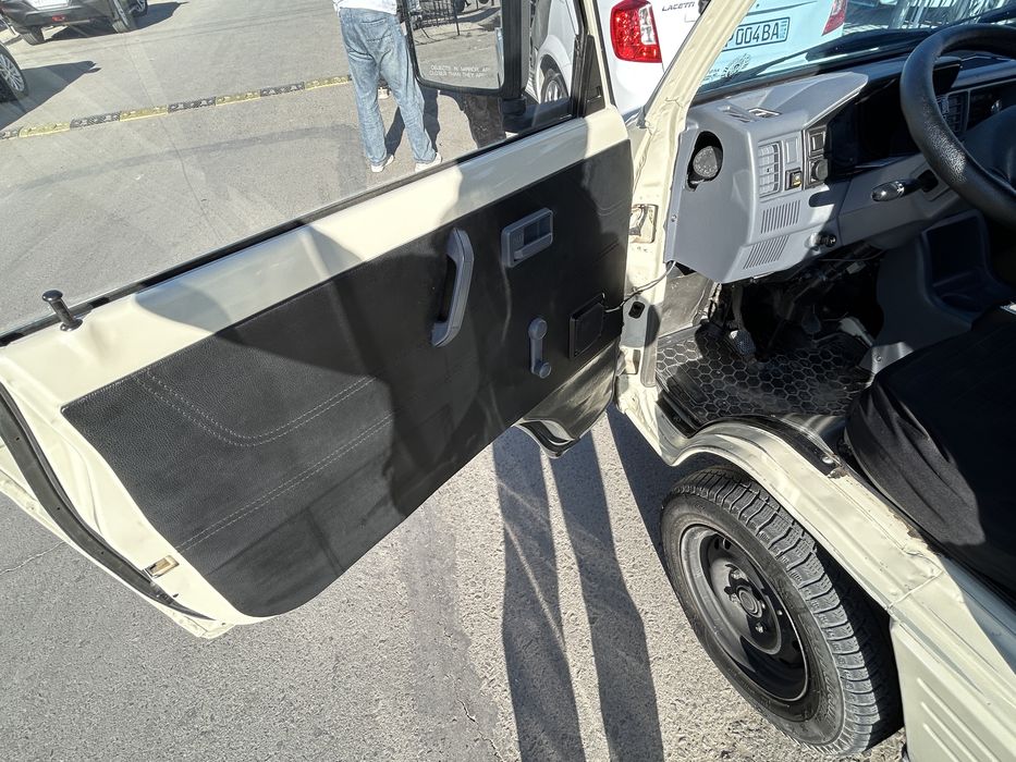 дамас 2019.          .