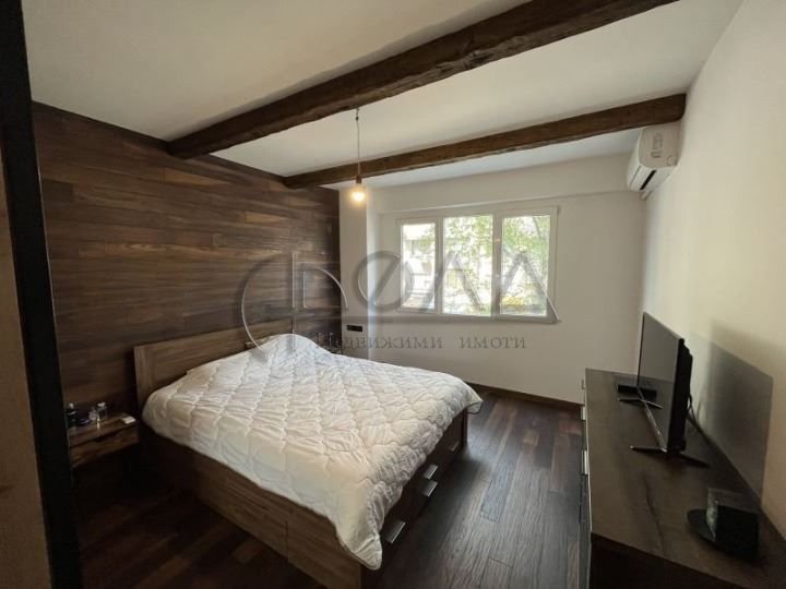 Продава се Тристаен апартамент в София, Света Троица - 85 кв.м за 2800 €/кв.м - Снимка #3