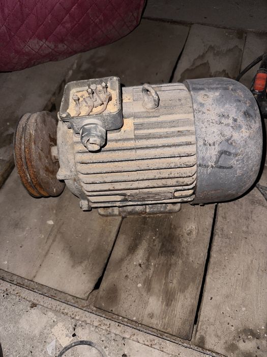 Продается электродвигатель 4 квт