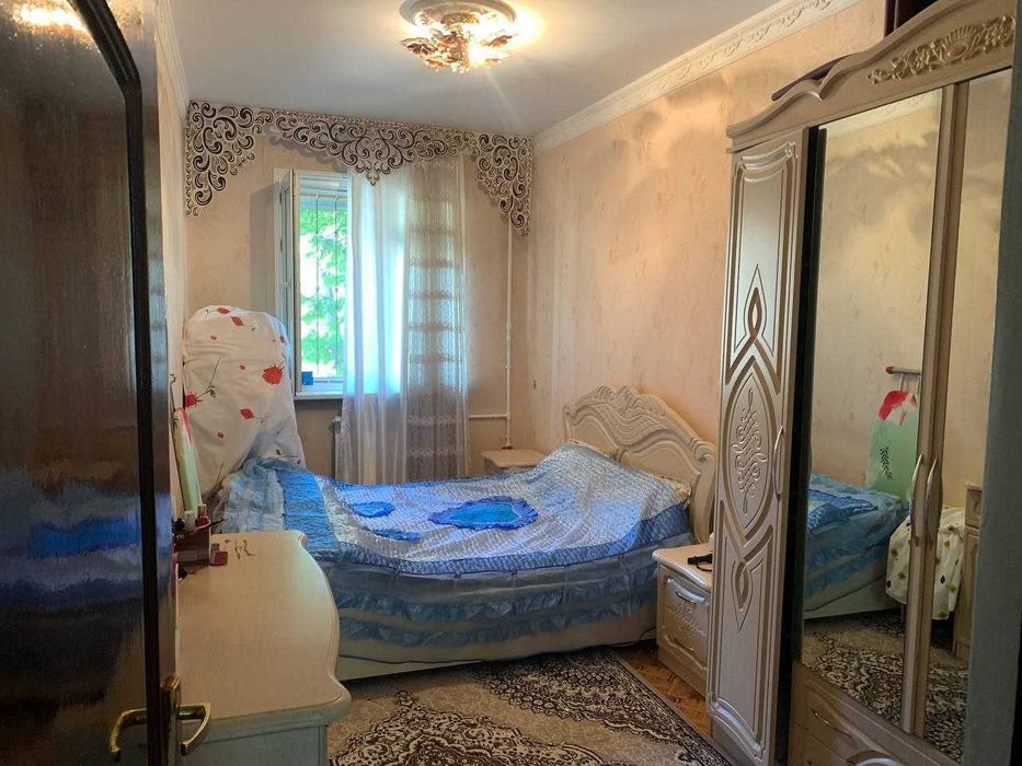 Продается 2/2/5 на Художников