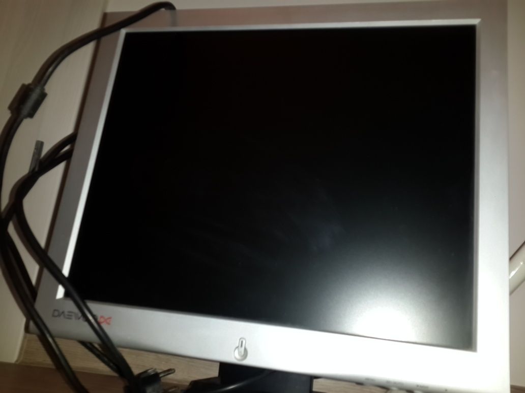 Monitor diagonala 19