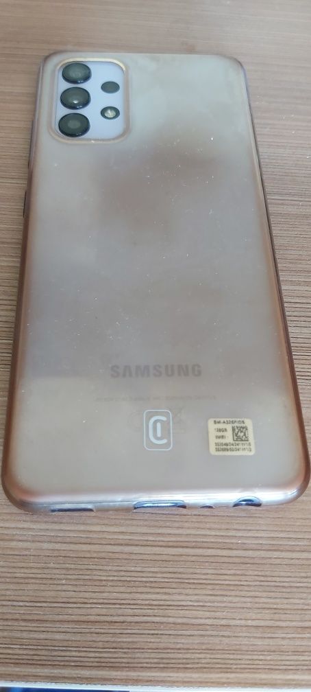Телефон Самсунг А32/128GB без забележки в перфектно състояние.ТОП