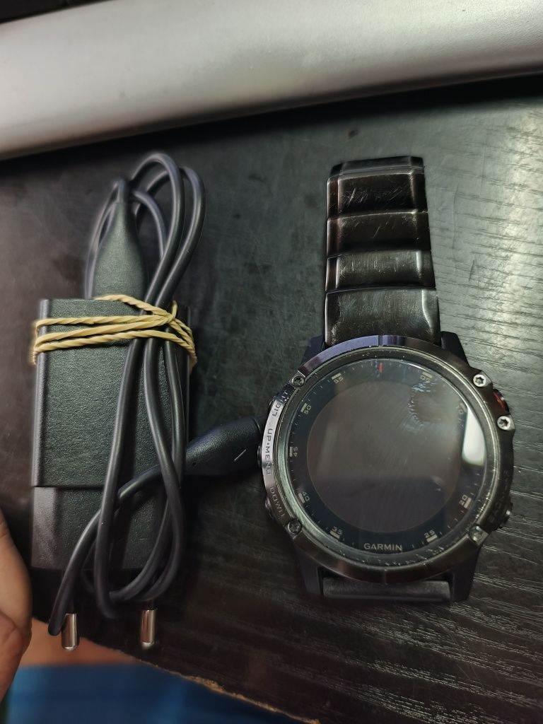 Часовник Garmin 5X Plus