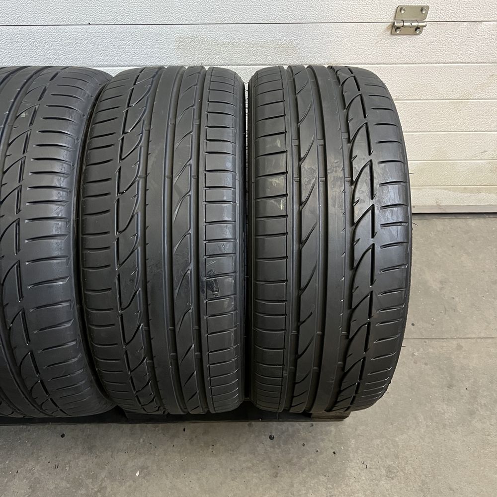 4 Anvelope vara 235 40 19 Bridgestone DOT 17/20