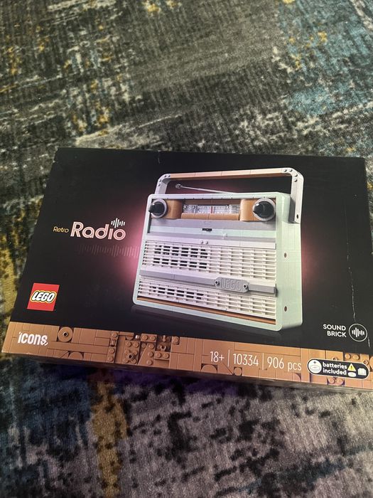 LEGO Icons 10334 Radio retro NOU sigilat!