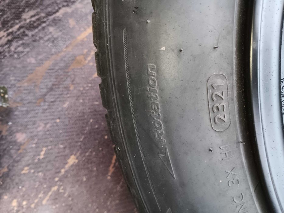 Genți originale Audi cu cauciucuri iarna montate