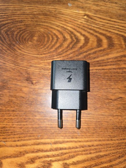 Продам Адаптер Samsung 25w Отличное Состояние !