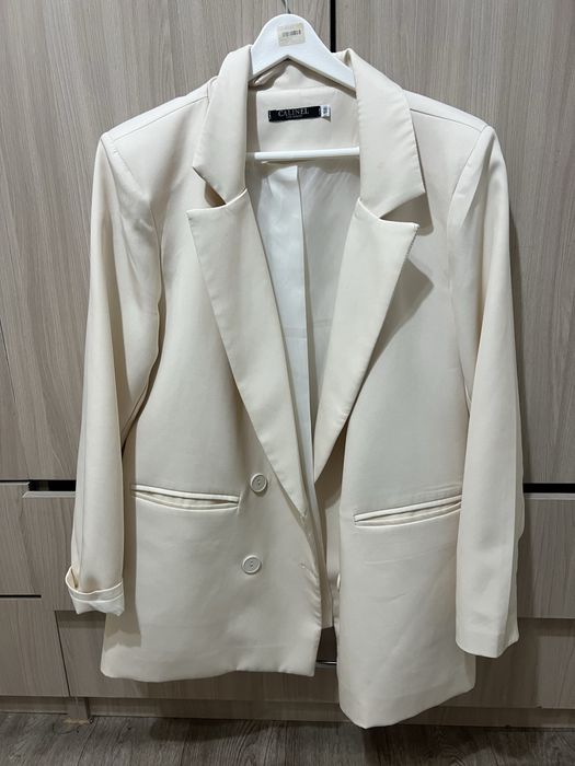 Тап таза костюм казир болмайды 50 размерге деин барады