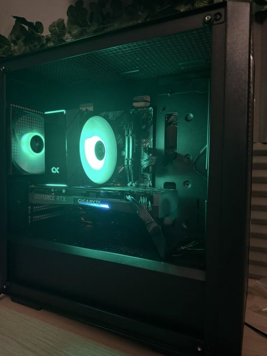 Геймърски компютър rtx3070 ryzen 5