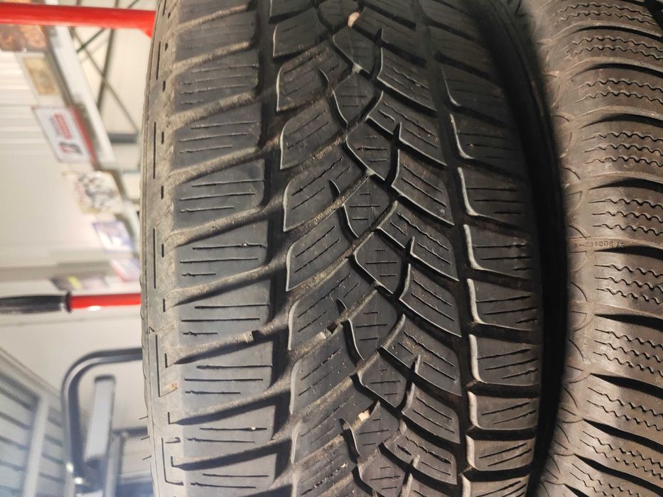 2бр.зимни гуми 215/60/16 Fulda