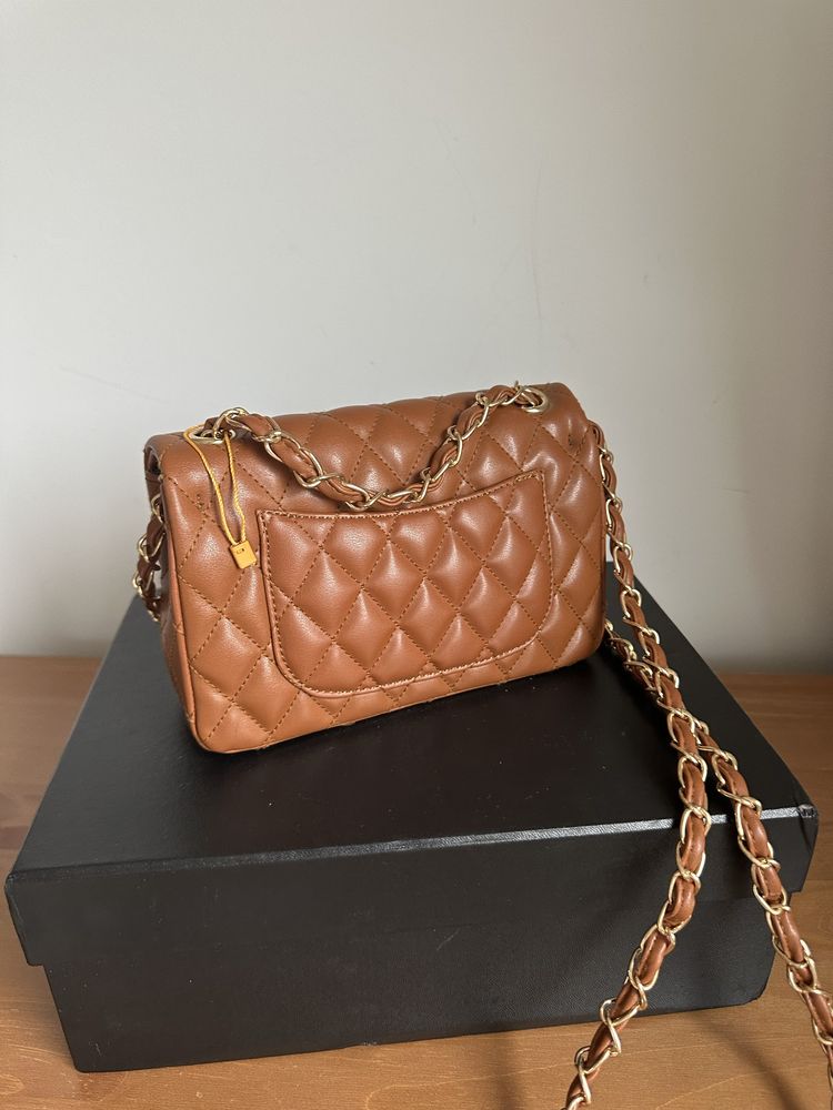 Geanta Chanel stoc
