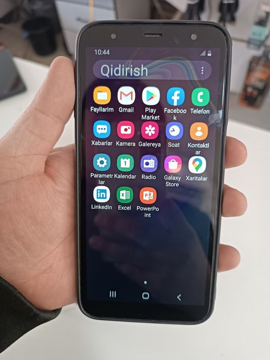 Samsung J6+ sotiladi.