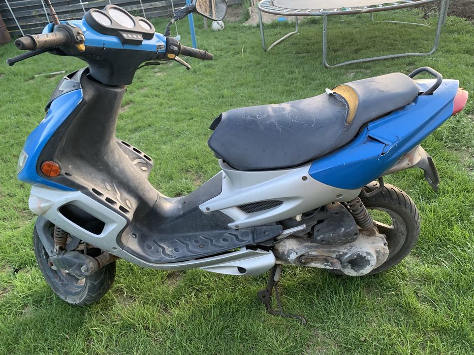 Scuter Peugeot 49 cm3