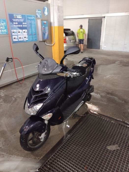 Априлия леонардо 150ц