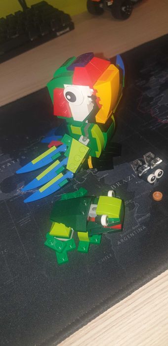 Vand Lego Creator cu animalute si trenulet