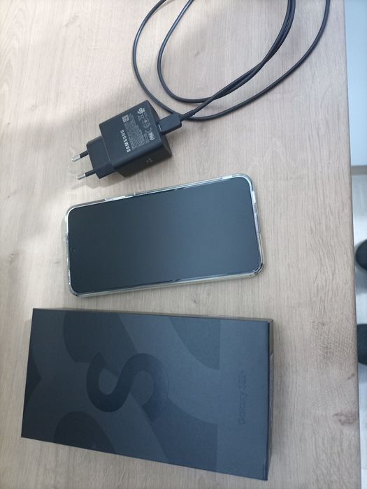 Samsung s22 plus stare foarte bună