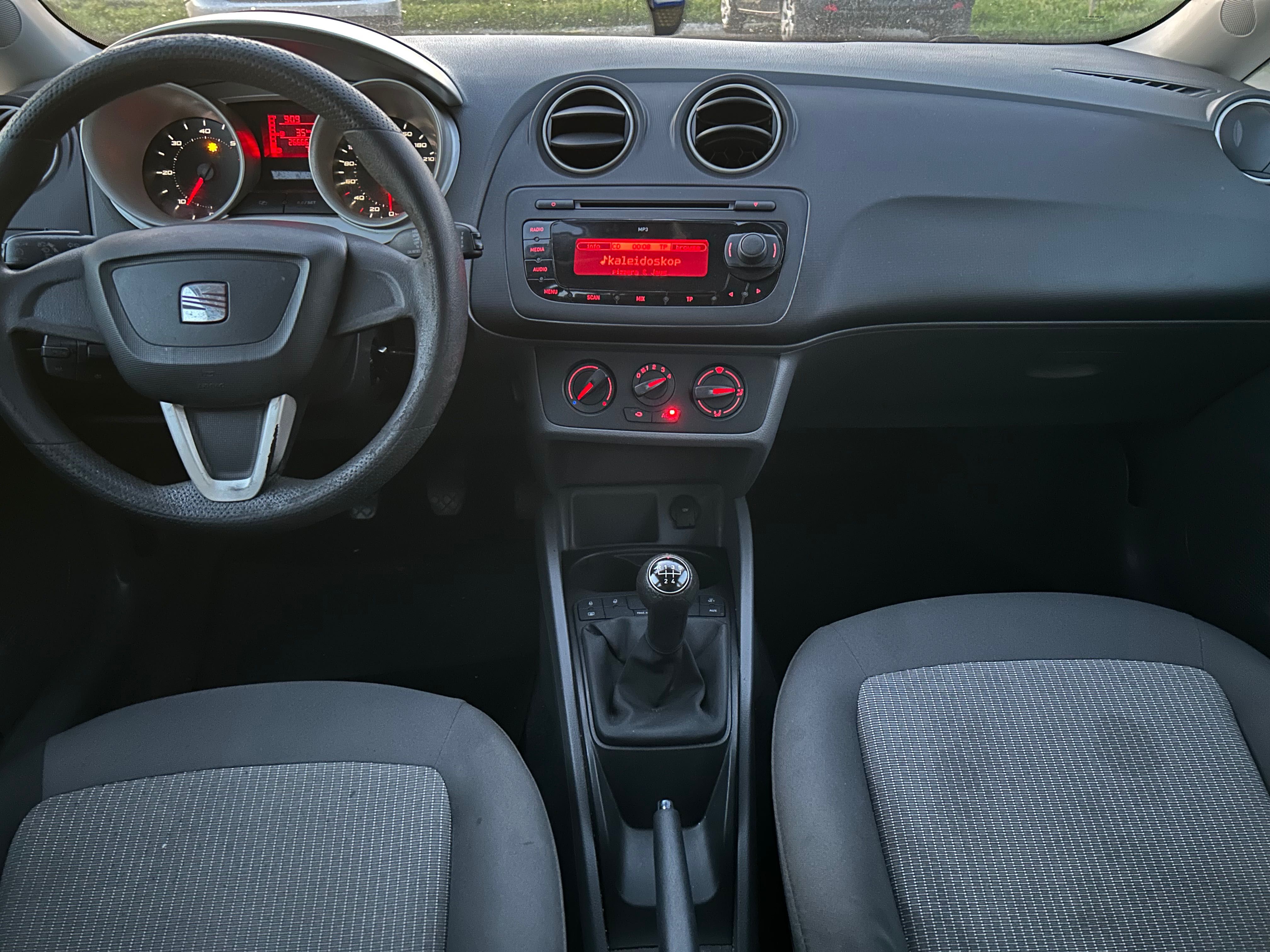 Seat Ibiza 1,6 TDI Clima Euro 5 2011 TOP