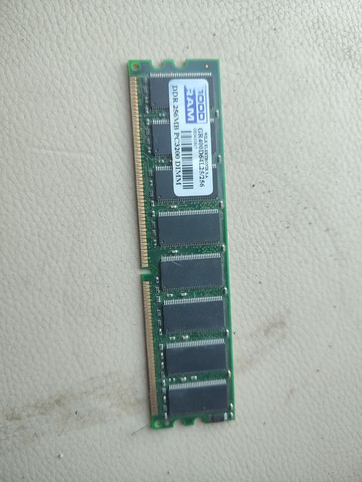 DDR 256 mb в хорошом состояни