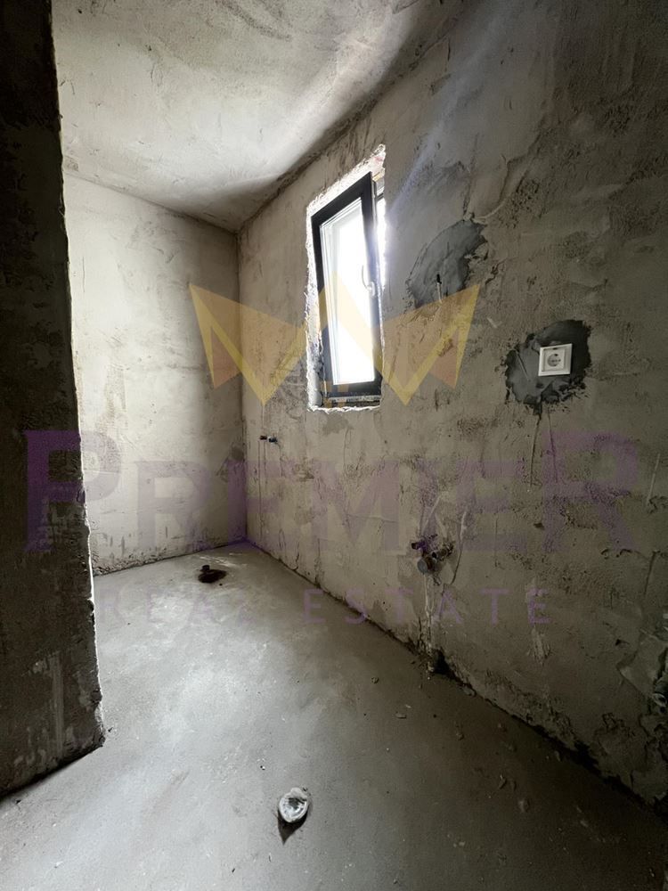 Продава се Двустаен апартамент в Варна, Виница - 75 кв.м за 1447 €/кв.м - Снимка #7