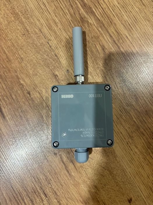 Преобразоватеь.   Относительной. Влажности. Итемпературы ПВТ 100 Н 4 .