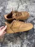 Adidasi nike air force 1 maro