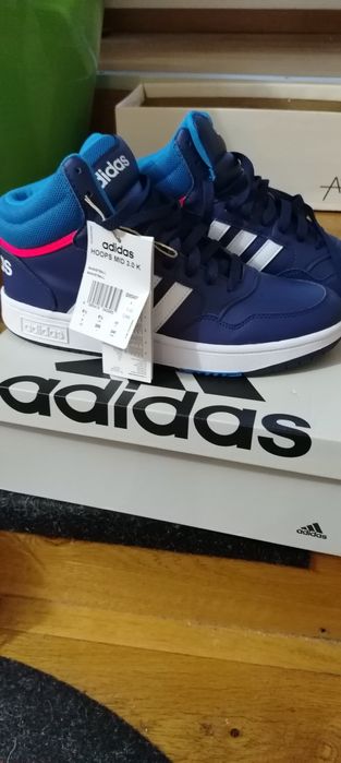 Vând Adidas, mărimea 40