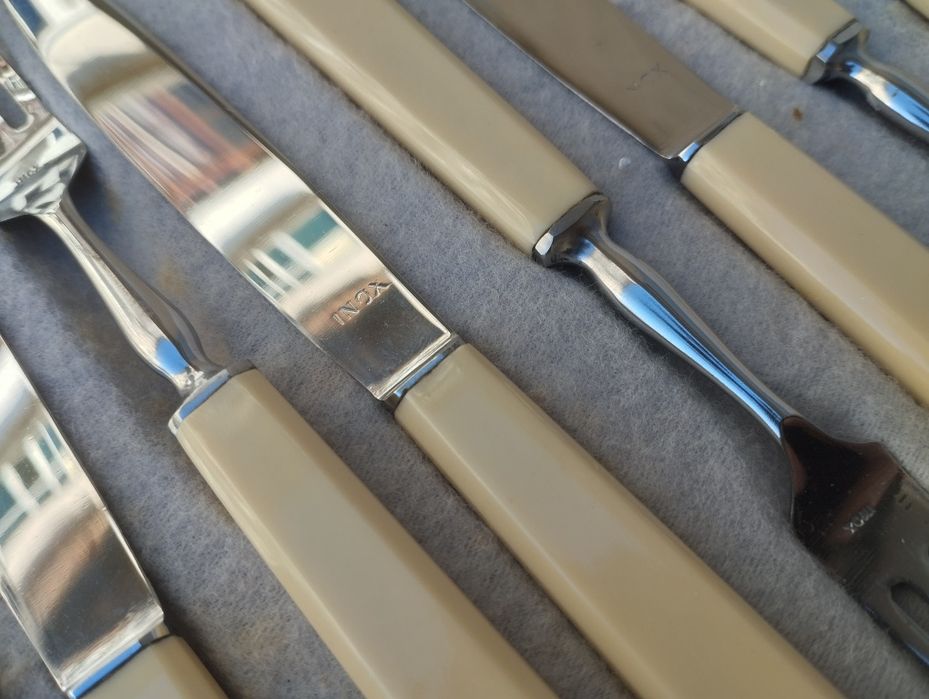 Прибори за хранене / десерт