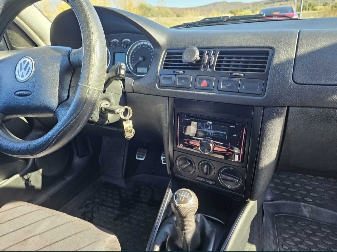 Volkswagen Golf 4