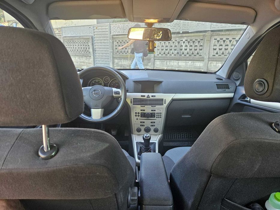 Opel Astra H 1.9 CDTI facelift 120CP intretinuta / propietar