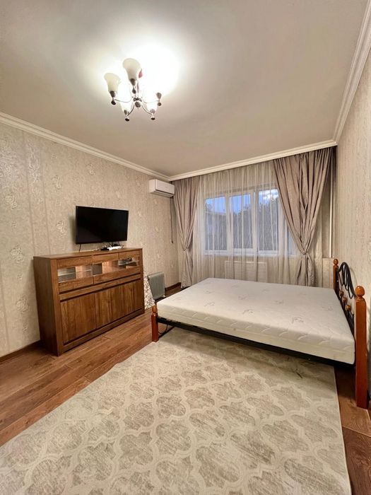 Кровать двуспальная 160/200