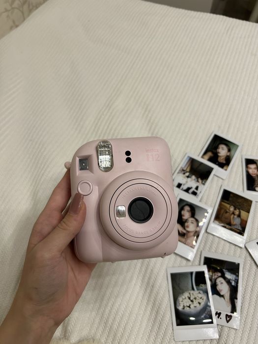 Фотоопарат instax 12 mini