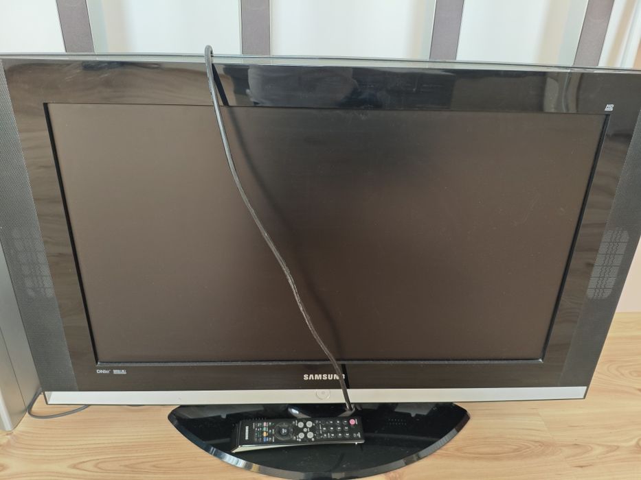 Телевизор Samsung 32
