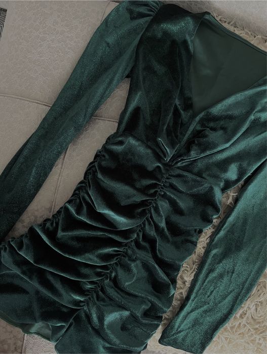 Нови дрехи с етикет