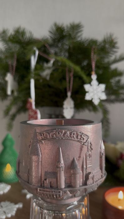 Большая арома-свеча в гипсовом контейнере в стиле Гарри Поттера