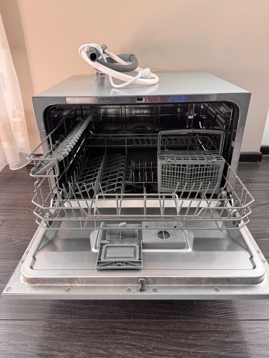 Малка/компактна съдомиялна тип кубче AEG, клас A+, 6 комплекта, инокс