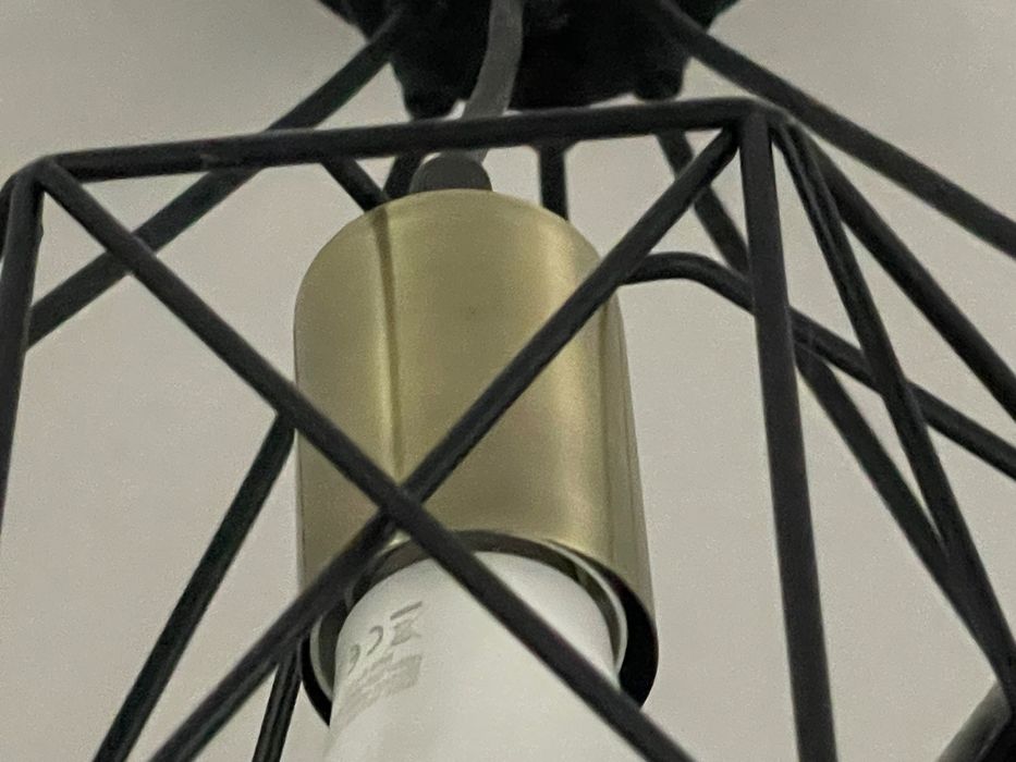 Lustra, Corp de iluminat pentru 6 becuri