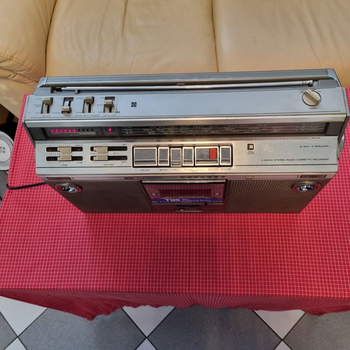 Muzica la Panasonic RX 5300 LS