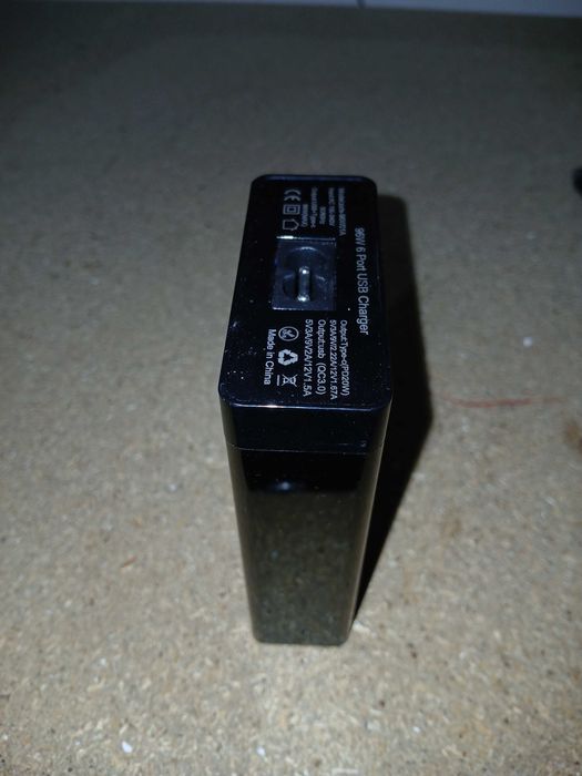 Statie de incarcare electronice casnice DEBANGSI, 96W, 6 porturi