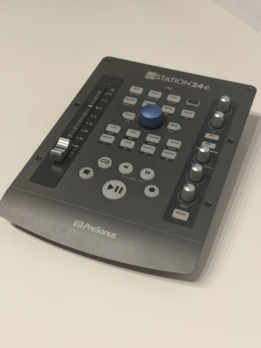 PreSonus - IoSTATION24c - Interfata audio si controller DAW